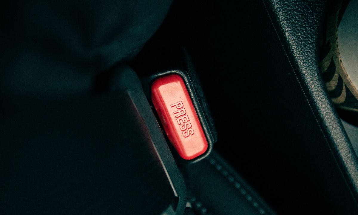 How seat belts work